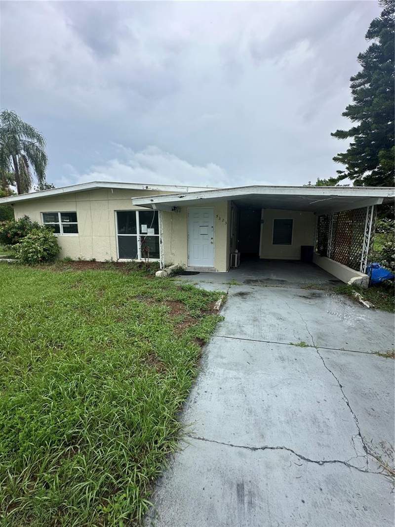 3 bedroom Single Family Residence at 5323 Carlton Road, Jasmin Terrace, New Port Richey — photo 2