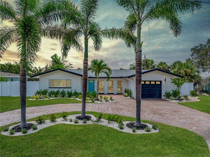 6709 CARDINAL DRIVE home for sale in Pasadena Golf Club Estates