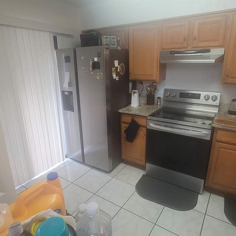 3 bedroom Half Duplex at 639 Golden Sunshine Circle, Florida Villas, Orlando — photo 5