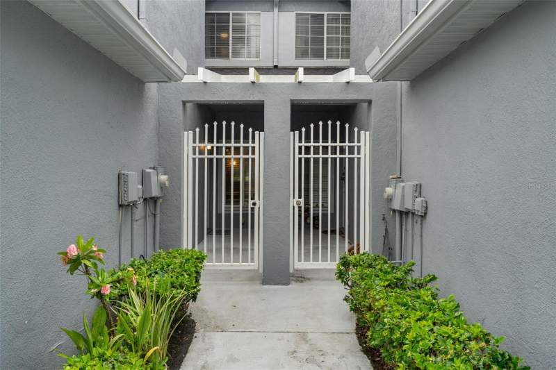 3 bedroom Townhouse at 18105 Nassau Point Drive, Nassau Pointe Twnhomes At Heri, Tampa — photo 3