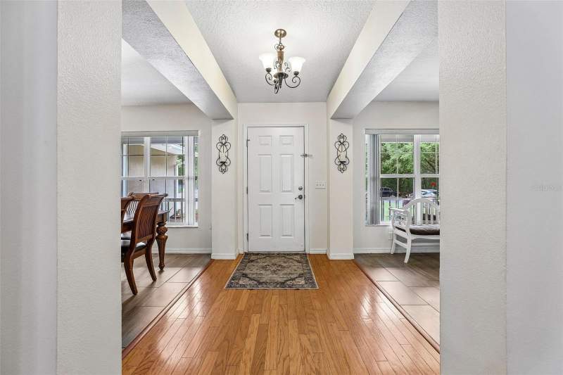 3 bedroom Single Family Residence at 30733 BUTTERCUP LANE, N/A, MOUNT DORA — photo 3