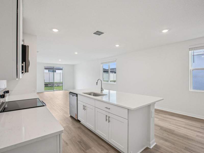 4 bedroom Single Family Residence at 7910 Lake Powell Place, Salt Meadows, Parrish — photo 5