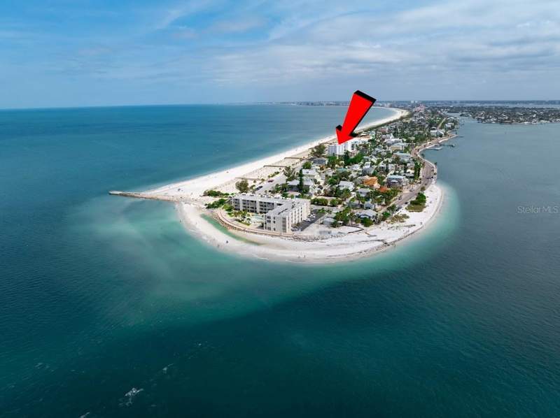 2 bedroom Condominium at 403 Gulf Way #601, Beach House Of Pass-A-Grille, St Pete Beach — photo 3