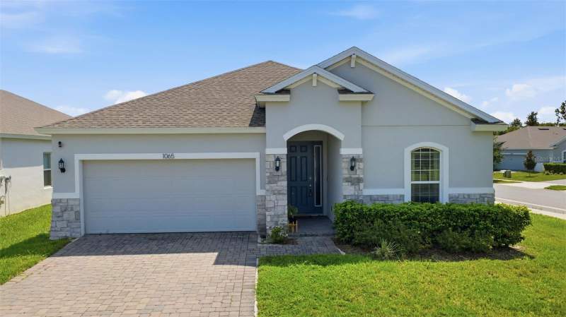 4 bedroom Single Family Residence at 1065 Chelan Falls Drive, Lakewood Park Ph 1, Deland — photo 4