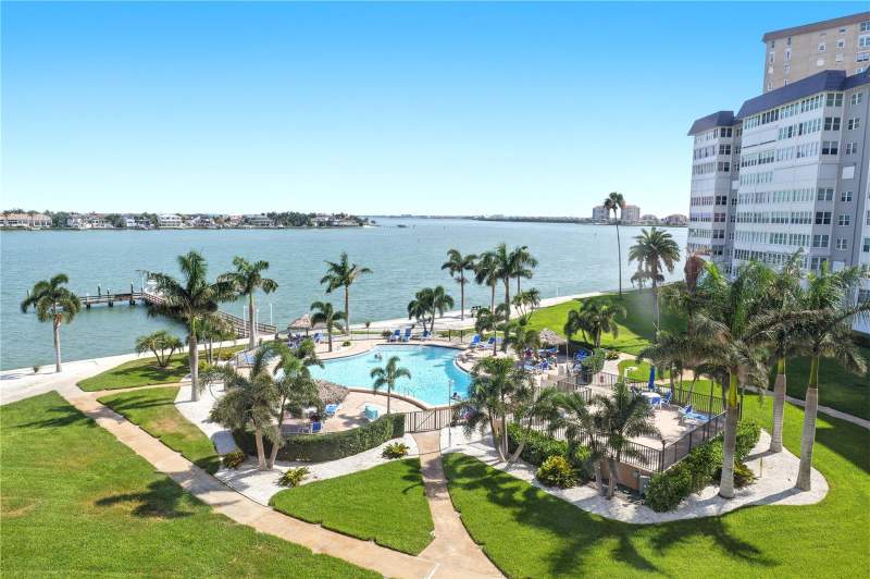2 bedroom Condominium at 5108 Brittany Drive #506, Bayway Isles Point Brittany Two, St Petersburg — photo 5