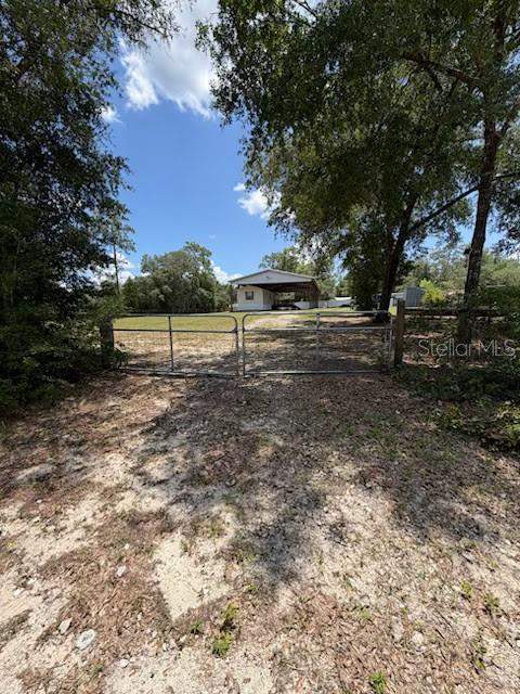9050 SE 196th Terrace, Ocklawaha FL - photo 22 of 44