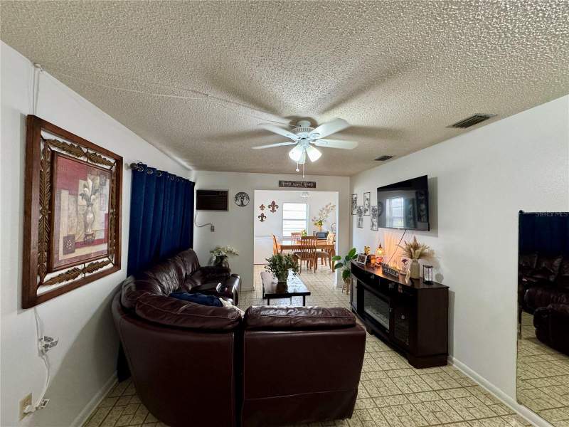 2 bedroom Single Family Residence at 14710 SW 41st Avenue Road, Marion Oaks Un 02, Ocala — photo 3