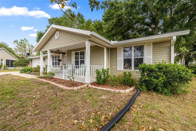 2 bedroom Single Family Residence at 8137 SW 117th Loop, Oak Run, Ocala — photo 4