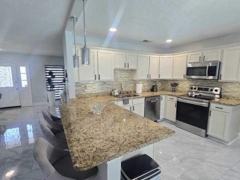 7002 Danewood Court, Tampa FL - photo 16 of 40