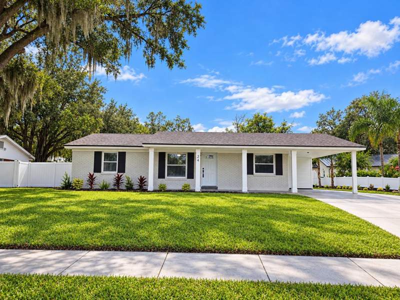 4 bedroom Single Family Residence at 24 W Garden Avenue, Winter Garden Shores Rep, Winter Garden — photo 2
