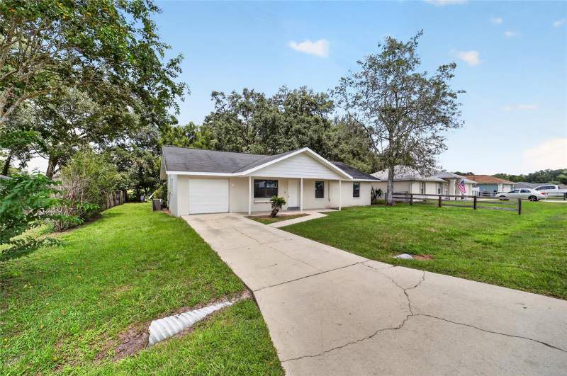3 bedroom Single Family Residence at 8 Banyan Course Run, Silver Spgs Shores Un 23, Ocala — photo 2