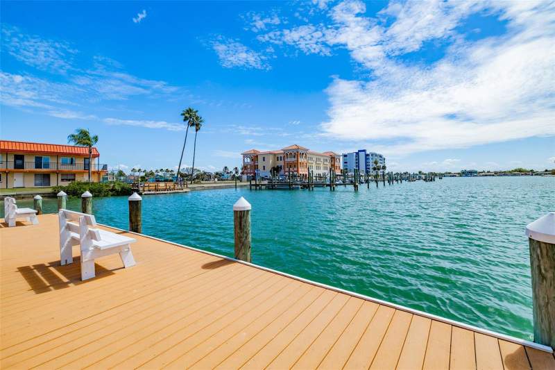 1 bedroom Condominium at 10355 Paradise Boulevard #511, Paradise Island Towers Condo, Treasure Island — photo 2