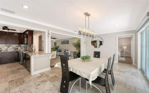 121 Holly Avenue, Sarasota FL - photo 17 of 41