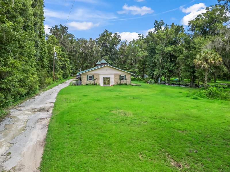 1 bedroom Farm at 12651 W Highway 318, Williston, Williston — photo 3