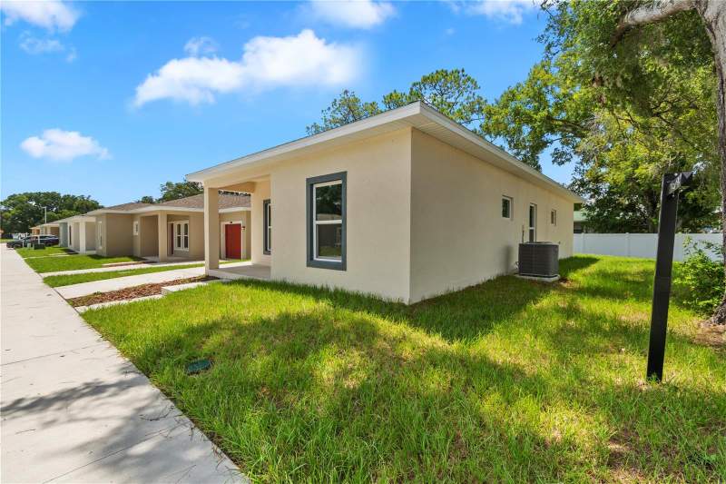 3 bedroom Single Family Residence at 5009 Finders Court, Knoll Pine, Tampa — photo 2
