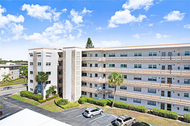 1 bedroom Condominium at 5603 80th Street #303, Five Towns Of St Pete, St Petersburg — photo 5