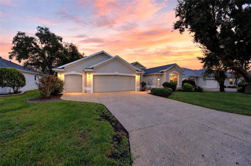 3 bedroom Single Family Residence at 7775 SE 168th Lone Oak Loop, The Villages, The Villages — photo 2