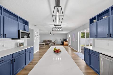 13531 Mango Bay Drive, Riverview FL - photo 11 of 57