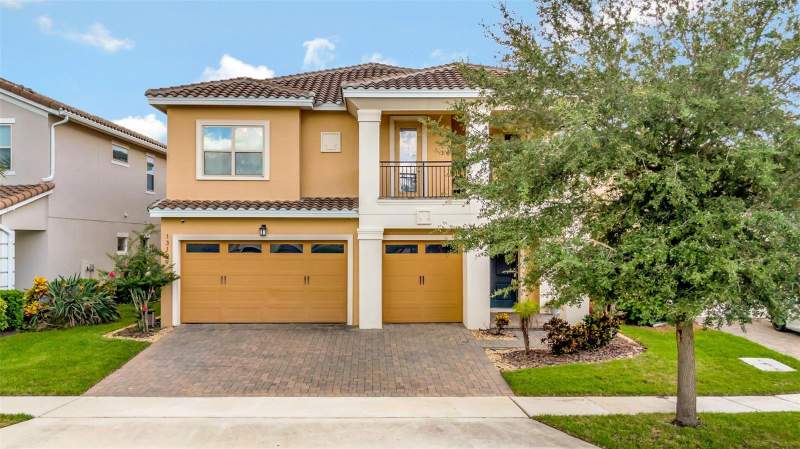 5 bedroom Single Family Residence at 13109 Stanthorne Avenue, Eagle Crk, Orlando — photo 2