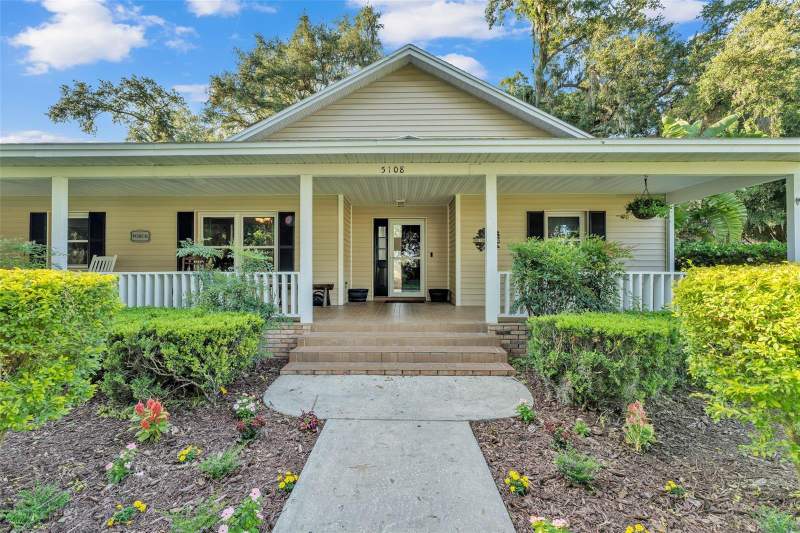3 bedroom Single Family Residence at 5108 Waterwood Drive, Waterwood, Bartow — photo 2