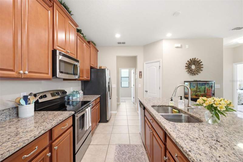 3 bedroom Single Family Residence at 11767 Lake Boulevard, Villages/Trinity Lakes, New Port Richey — photo 5