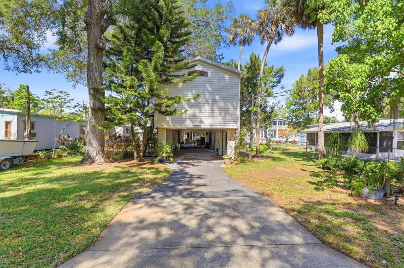 2 bedroom Manufactured Home at 6169 Waverly Road, Weeki Wachee Gardens, Weeki Wachee — photo 2