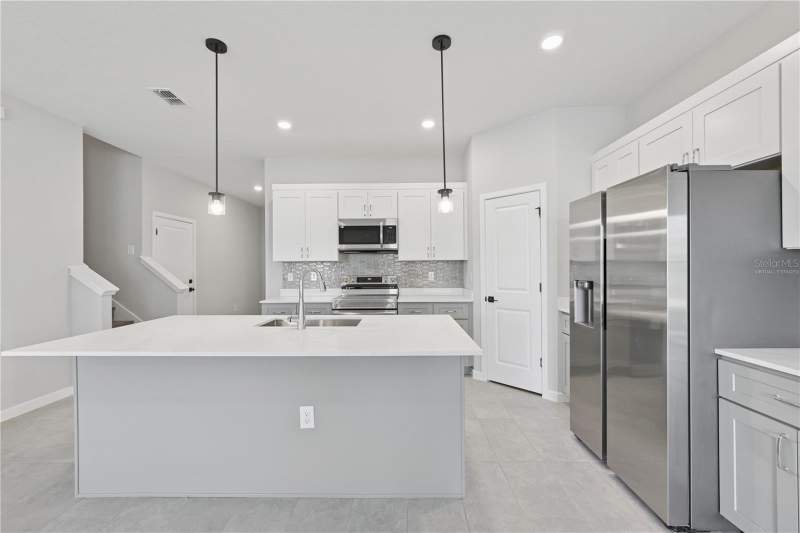4 bedroom Single Family Residence at 17843 SW 68th Place, Juliette Falls, Dunnellon — photo 5
