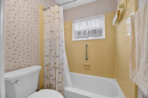 1743 Coco Palm Circle, Sun City Center FL - photo 16 of 39
