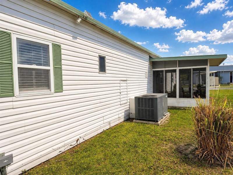 2 bedroom Mobile Home at 637 Misti Drive, Bonfire Mobile Home Village Sub, Leesburg — photo 5