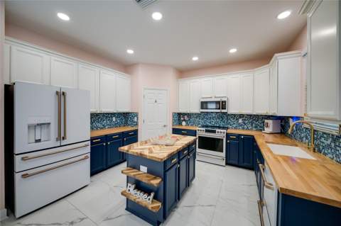 5815 Arbor Wood Court, Bradenton FL - photo 16 of 66
