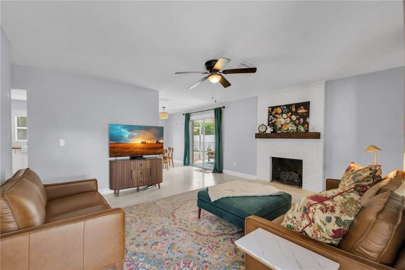 3 bedroom Single Family Residence at 10509 Orange Grove Drive, Carrollwood Sub Unit 1, Tampa — photo 4
