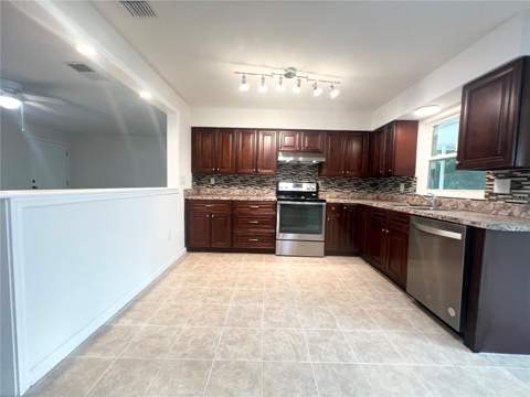 137 Lowell Road, Winter Haven FL - photo 10 of 27