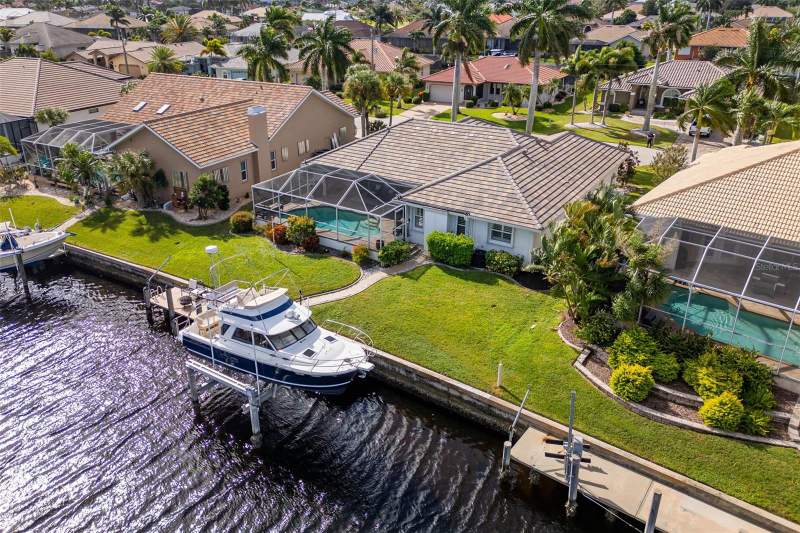 3 bedroom Single Family Residence at 562 Andora Drive, Punta Gorda Isles Sec 15, Punta Gorda — photo 3