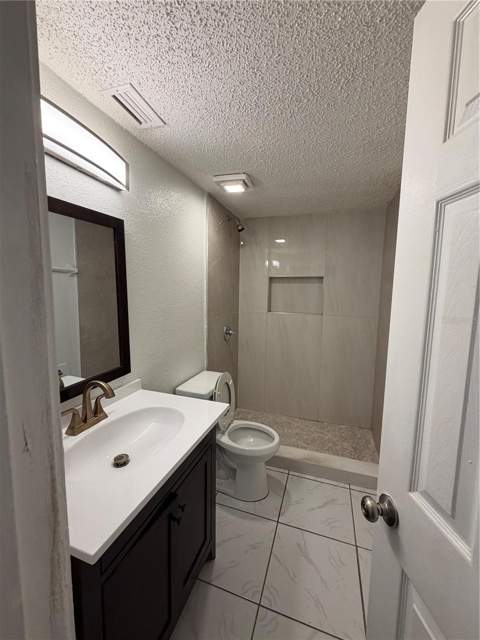 10205 Bellhurst Court, Tampa FL - photo 16 of 19
