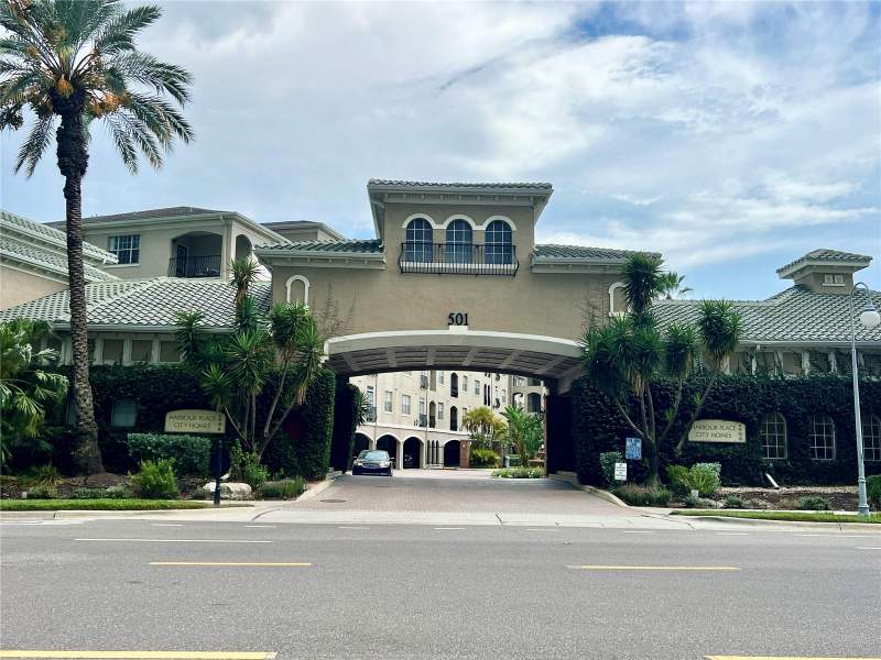 501 KNIGHTS RUN AVENUE #1330 home for sale in Harbour Place City Homes A Con