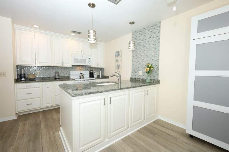 2 bedroom Condominium at 2372 Sun Valley Circle #2372, Cedarwood Village 1, Winter Park — photo 4