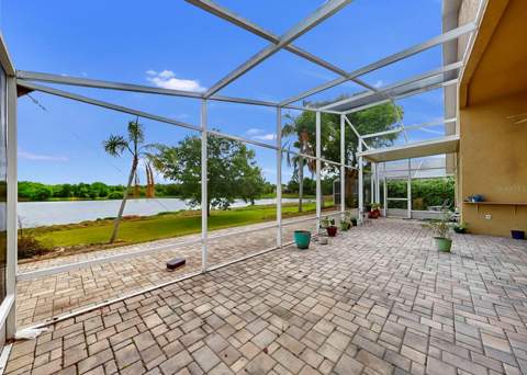220 Rosana Drive, Brandon FL - photo 12 of 26