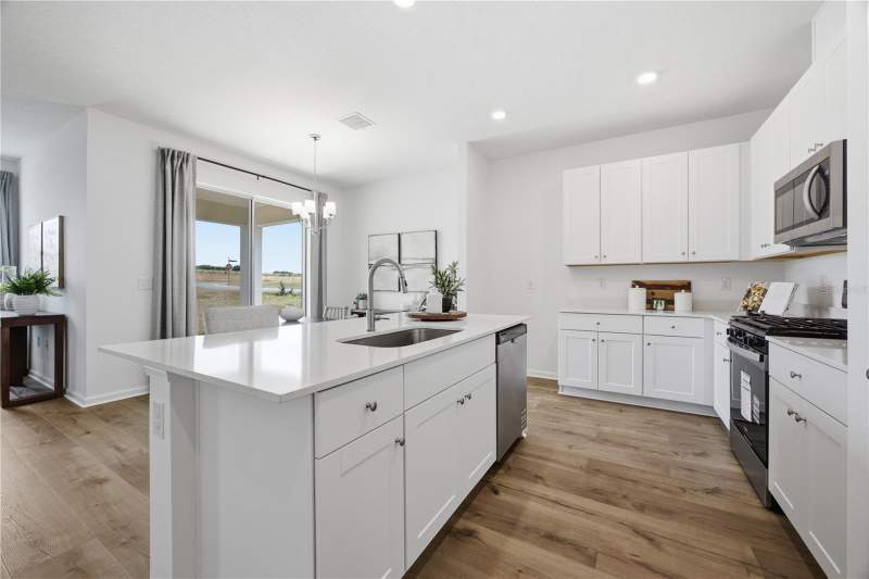 4 bedroom Single Family Residence at 5731 Hiawassee Road, Heritage-The Cottages Of Sanders Grove, Okahumpka — photo 3