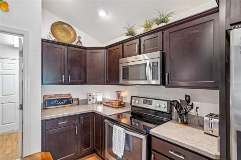 857 Enisgrove Way, The Villages FL - photo 9 of 42
