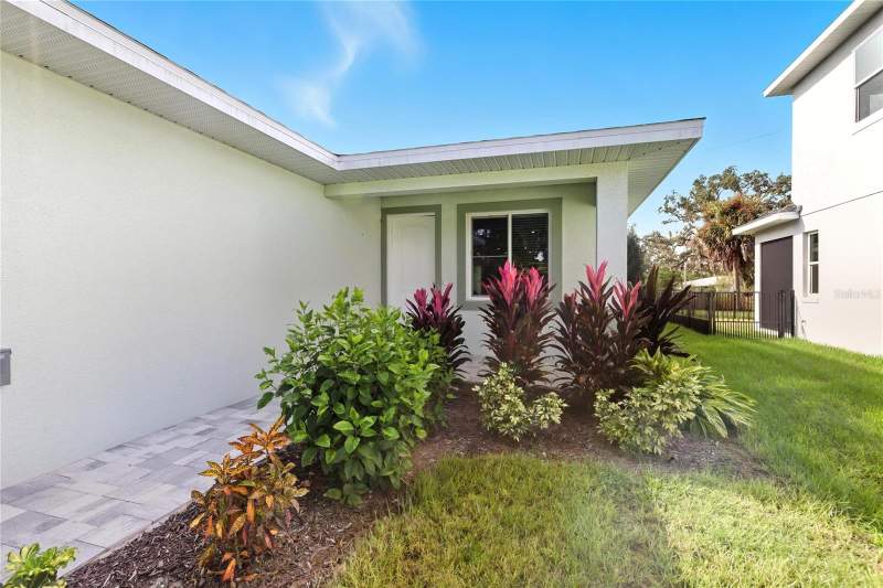 3 bedroom Single Family Residence at 5316 Altoona Street, Broadway, Sarasota — photo 3