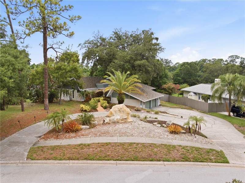 4 bedroom Single Family Residence at 2860 Briarwood Lane, Autumn Woods-Unit 1, Palm Harbor — photo 2