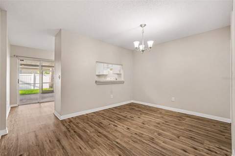 2125 Fluorshire Drive, Brandon FL - photo 8 of 18