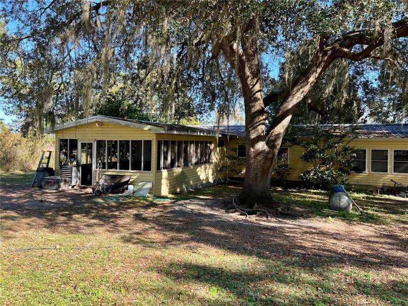 3 bedroom Manufactured Home at 11820 NW Highway 225, Reddick, Reddick — photo 4