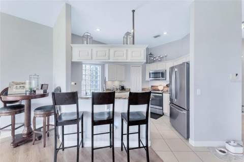 7204 Bay Club Way, Orlando FL - photo 9 of 30