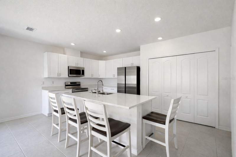 3 bedroom Single Family Residence at 4913 JACKSON STREET, JACKSON LNDG, WINTER HAVEN — photo 4