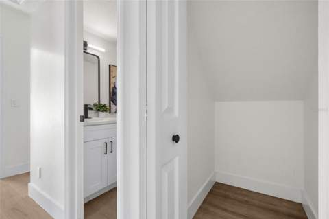 1801 Lakewood Drive, St Petersburg FL - photo 23 of 56