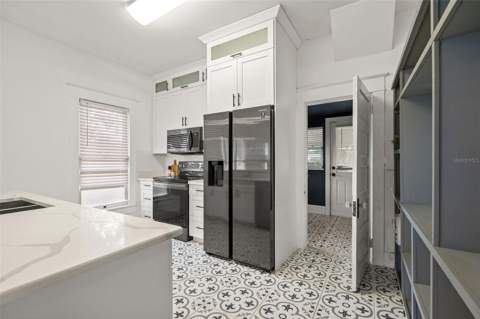 102 W North Street, Tampa FL - photo 11 of 45