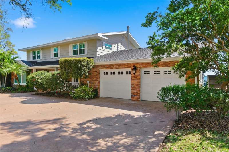 5 bedroom Single Family Residence at 2928 68th Avenue, Pinellas Point Skyview Shores 4th Add, St Petersburg — photo 2