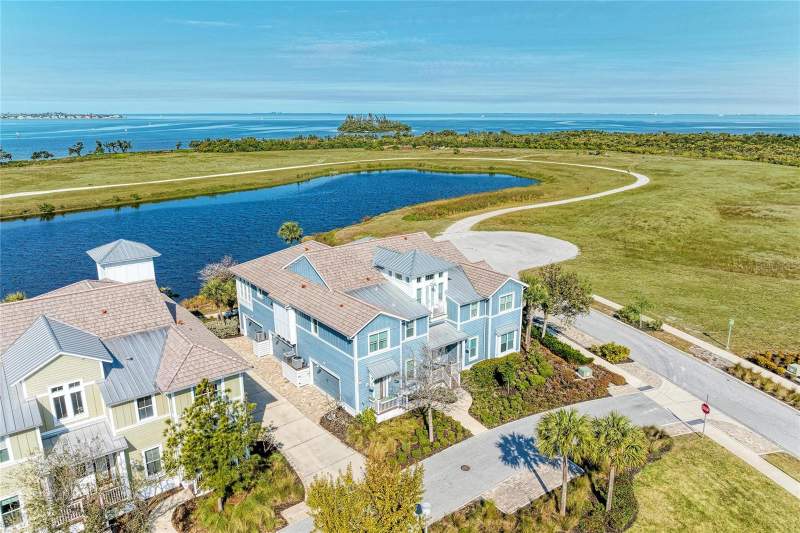 3 bedroom Condominium at 226 Sapphire Lake Drive #201, Harbour Isle Ph 9 & Mangrove Walk Phase II, Bradenton — photo 2