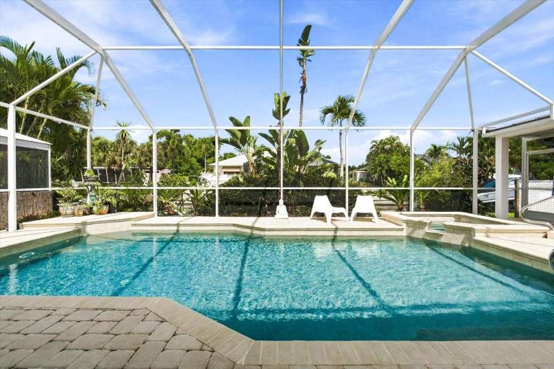 4 bedroom Single Family Residence at 1741 Stanford Lane, Aqualane Estates 1st, Sarasota — photo 3